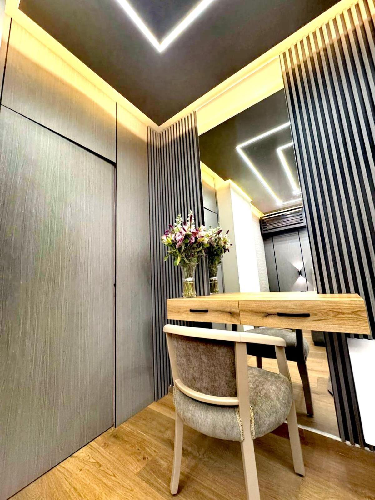 Queens Suite Hotel Бейрут Екстер'єр фото