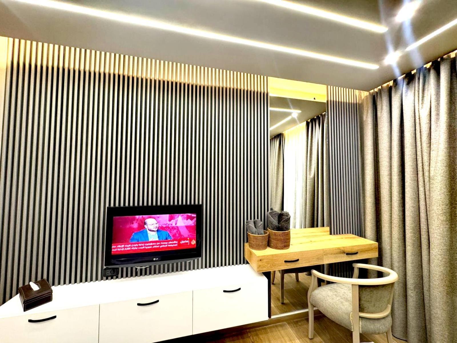 Queens Suite Hotel Бейрут Екстер'єр фото