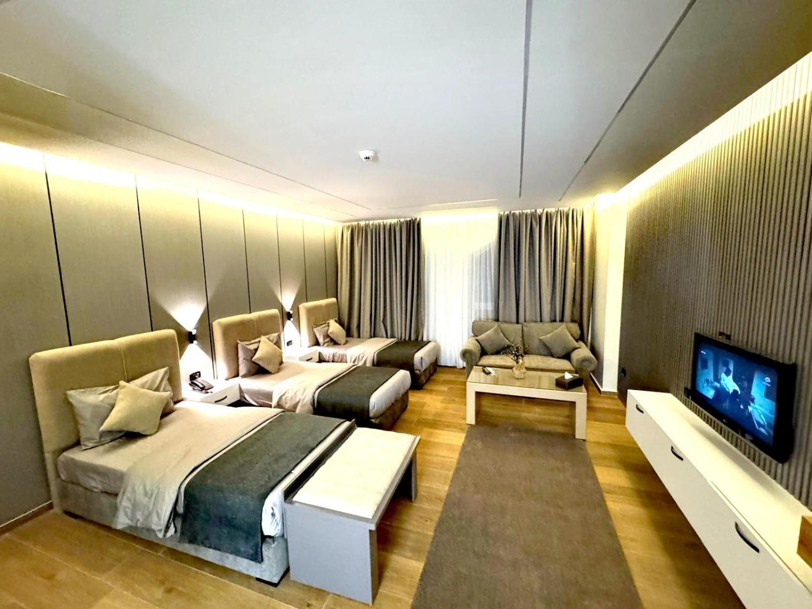 Queens Suite Hotel Бейрут Екстер'єр фото